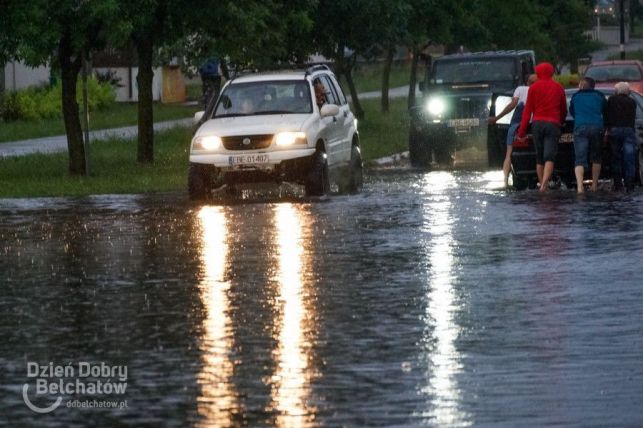 Ostrzeżenia pogodowe IMGW dla regionu. Ulewne deszcze w całym województwie łódzkim - Zdjęcie główne