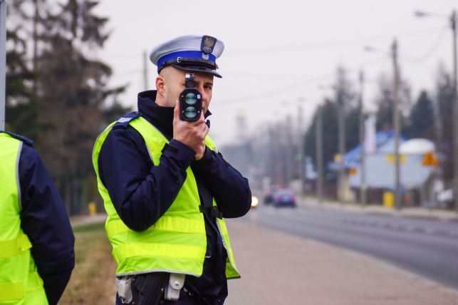 Kierowcy z powiatu bełchatowskiego wyłamali się z niechlubnej statystyki. Policja wyjaśnia, z czego to wynika - Zdjęcie główne