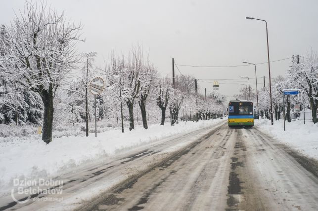 Biały puch przykrył Bełchatów [FOTOGALERIA] - Zdjęcie główne