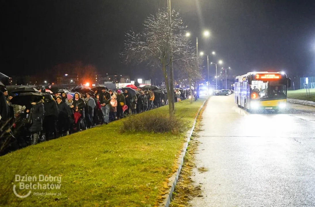 W świetle lampionów przejdą ulicami Bełchatowa. Kierowcy, uwaga na utrudnienia - Zdjęcie główne