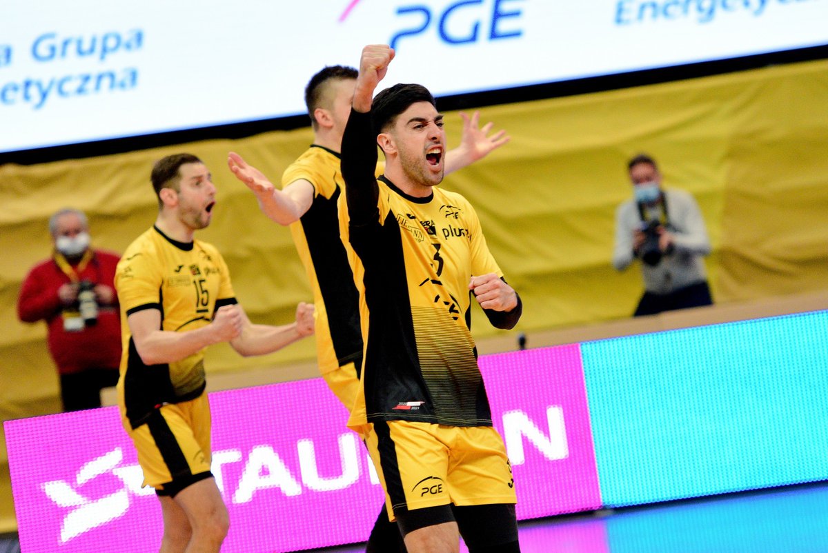 Ćwierćfinały PlusLigi: PGE Skra udanie rozpoczęła play-offy - Zdjęcie główne