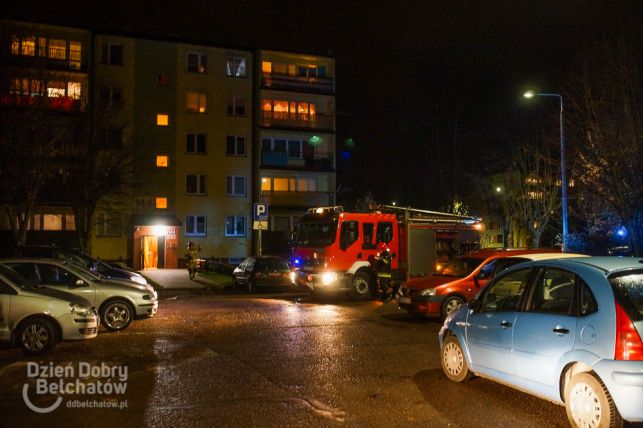 Wieczorna akcja służb na Dolnośląskim. Strażacy byli gotowi wejść oknem - Zdjęcie główne