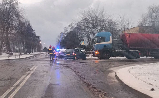 Zderzenie na terenie kopalni. Jedna osoba trafiła do szpitala - Zdjęcie główne