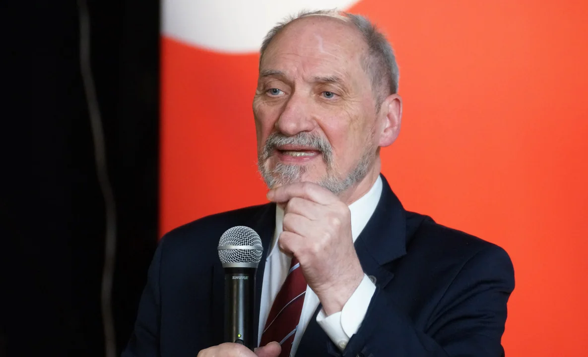 Z czego żyje Antoni Macierewicz? Jaki majątek ma najbardziej rozpoznawalny poseł naszego okręgu? - Zdjęcie główne