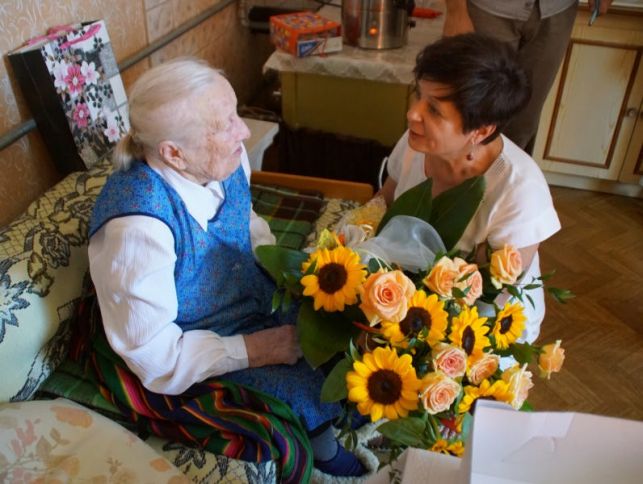 Janina Olejnik z gminy Drużbice dziś skończyła 100 lat.  - Zdjęcie główne