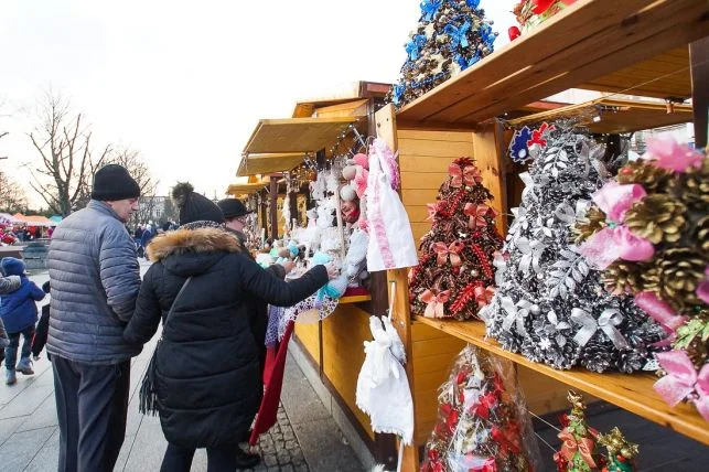 Świąteczny klimat zawita na plac Narutowicza. Zainteresowanie przerosło oczekiwania - Zdjęcie główne