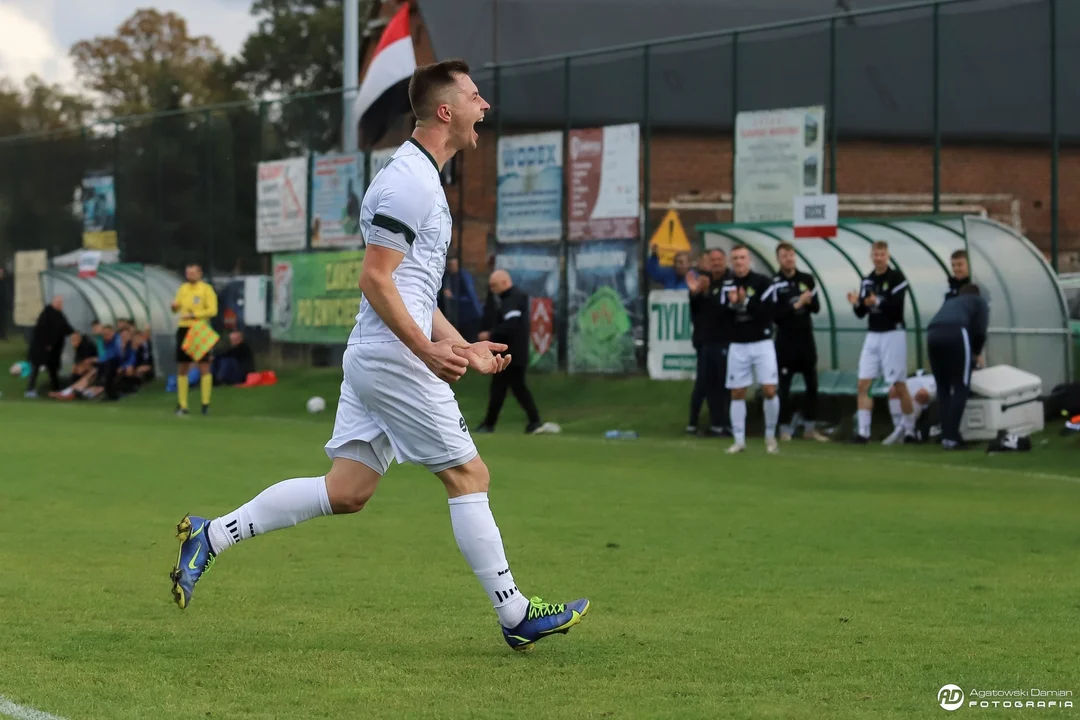 BetCirs IV liga: GKS Bełchatów objął prowadzenie w tabeli! - Zdjęcie główne