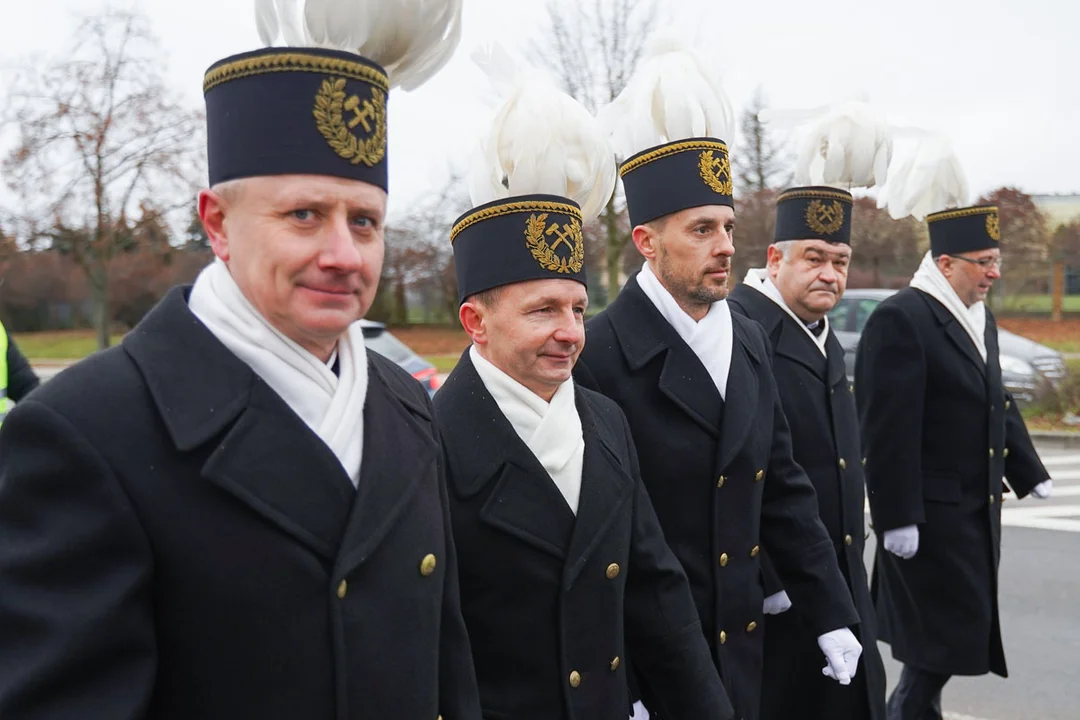 Pracownicy kopalni z PGE świętują Barbórkę. Jak wyglądają górnicze zwyczaje? - Zdjęcie główne