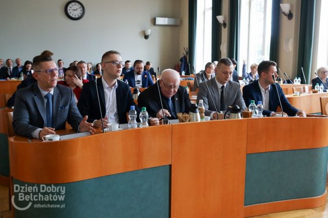 Radny chce likwidacji Straży Miejskiej w Bełchatowie. Komendant Barasiński: ''To język nienawiści'' [VIDEO] - Zdjęcie główne