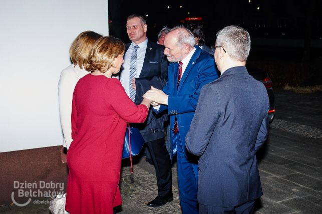 Antoni Macierewicz odwiedził Bełchatów.  Pełna sala w MCK [ZDJĘCIA] - Zdjęcie główne