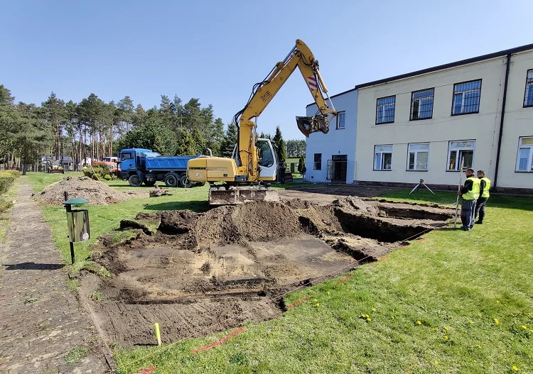 Wójt chce wybudować nowoczesne centrum. W środku przychodnia, biblioteka i... urząd  - Zdjęcie główne