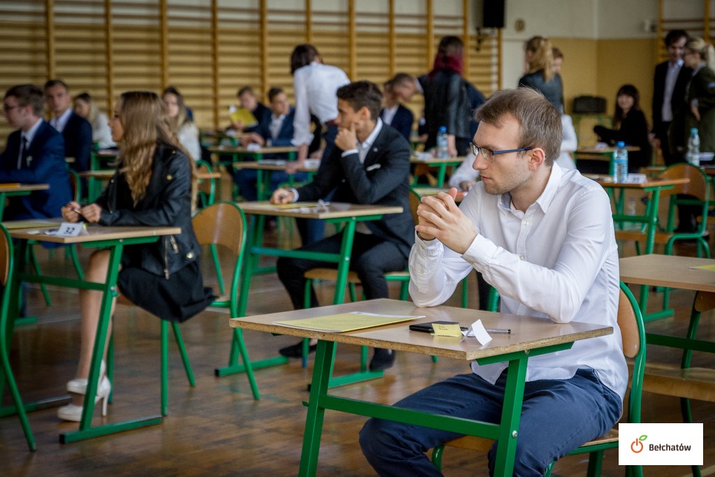 Maturzyści będą zdawać religię? Ministerstwo Edukacji potwierdza, że są takie plany - Zdjęcie główne