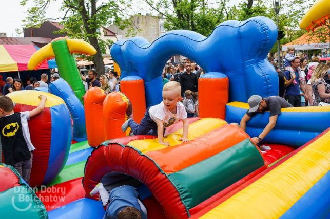 "Piknik z Marszałkiem" bez marszałka, ale z food truckami [FOTO] - Zdjęcie główne
