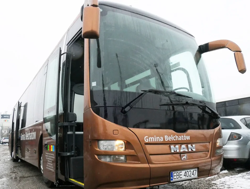 Gmina kupiła większy autobus. Będzie obsługiwał obleganą przez pasażerów linię - Zdjęcie główne