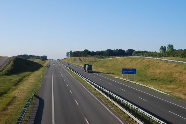 Uwaga kierowcy! Wyburzają wiadukty. Tą drogą do Łodzi nie dojedziemy... - Zdjęcie główne