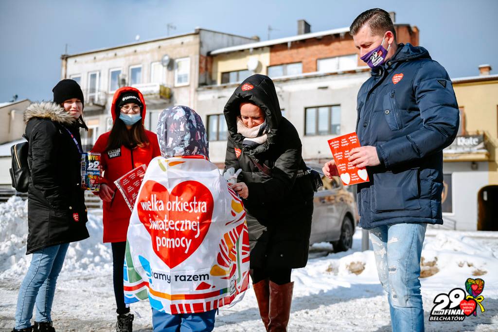 Tak wyglądała orkiestra gorących serc w Bełchatowie. Ile udało się zebrać podczas WOŚP? [FOTO] - Zdjęcie główne