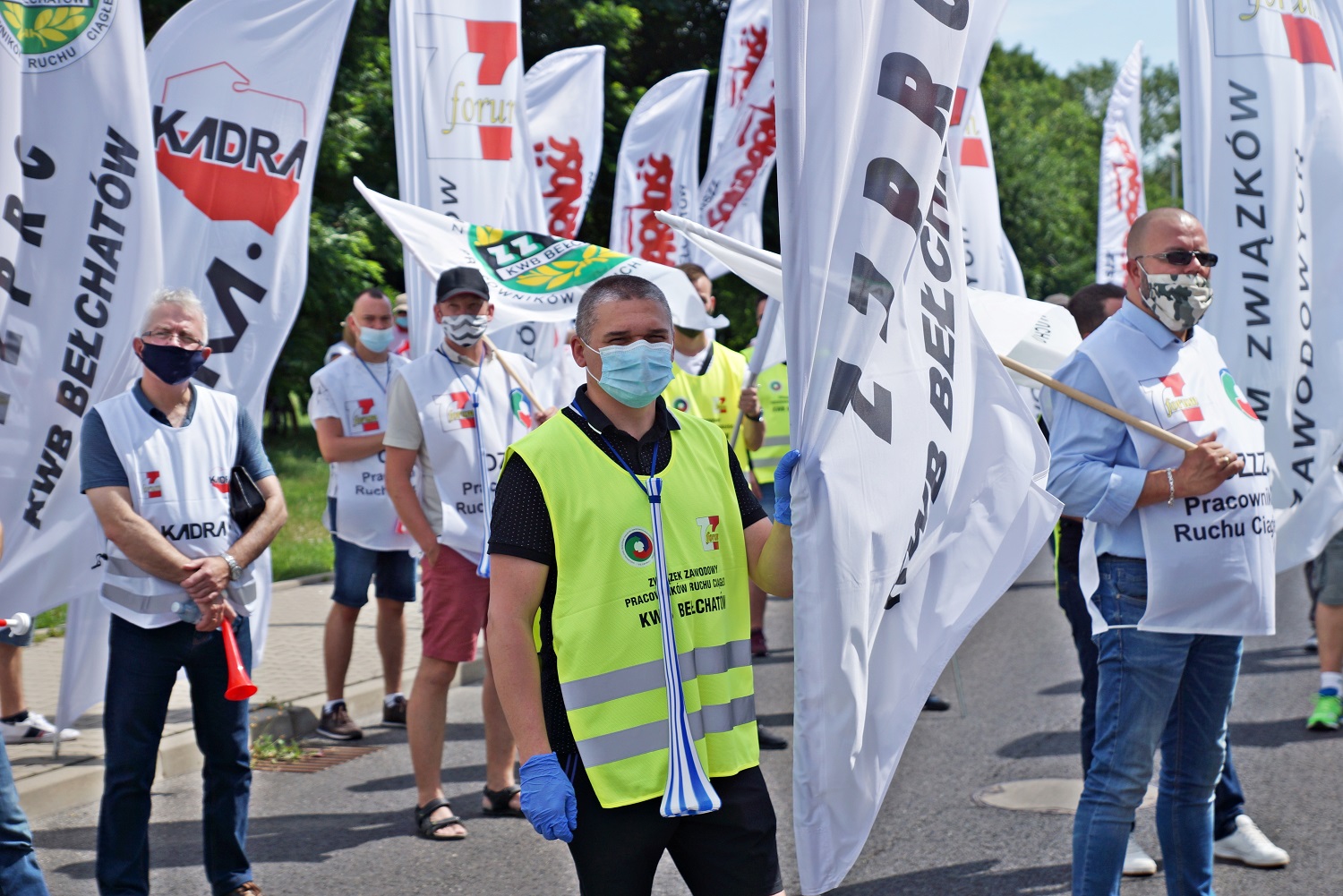 Referendum strajkowe w kopalni i elektrowni Bełchatów. Załoga wstrzyma dostawy węgla do elektrowni?  - Zdjęcie główne