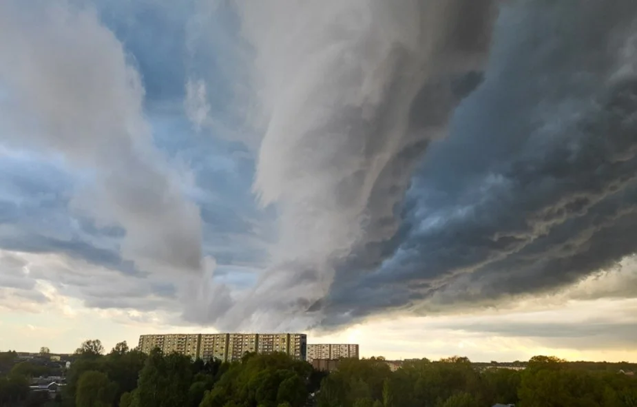 Alert dla województwa łódzkiego. Szczególnie uważać powinni mieszkańcy kilku powiatów - Zdjęcie główne