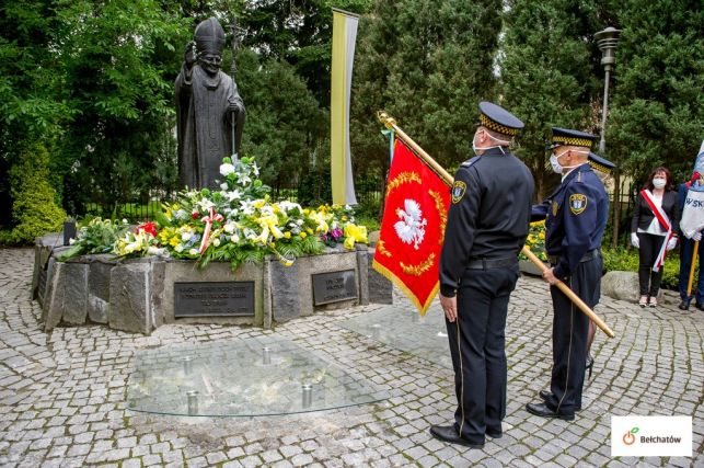 Msza święta, kwiaty i wspólna modlitwa. Tak bełchatowianie obchodzili dzień patrona miasta [FOTO] - Zdjęcie główne