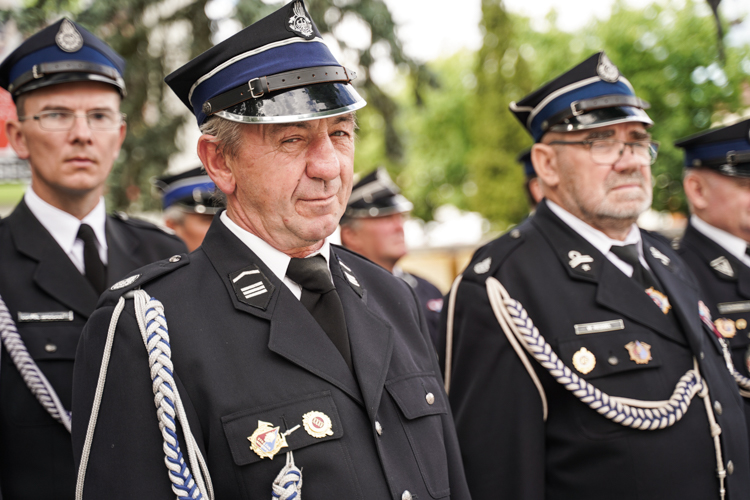 Strażacy OSP Bełchatów świętowali jubileusz. Druhowie nagrodzeni medalami [FOTO] - Zdjęcie główne