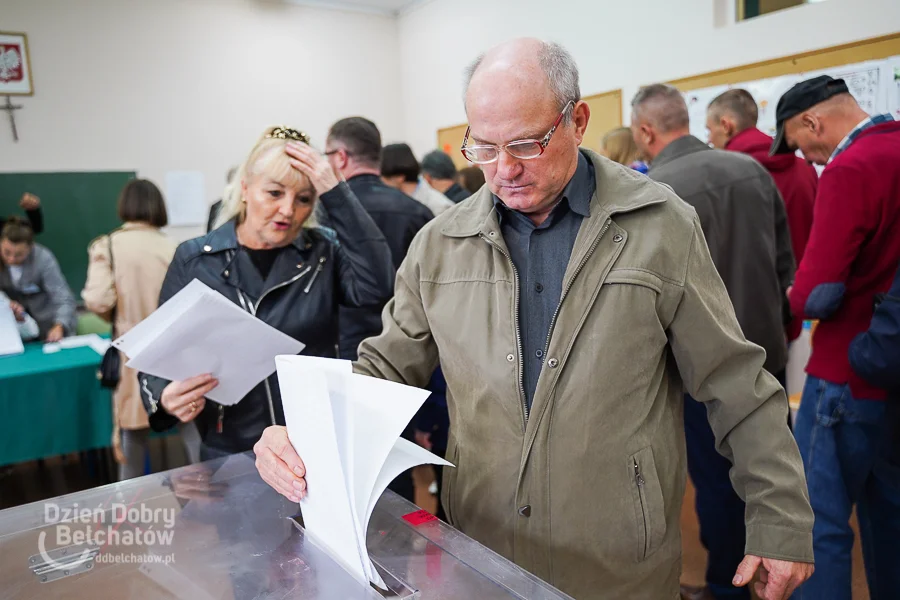 Wybory samorządowe 2024 w Bełchatowie. Wiadomo, kiedy poznamy nazwiska kandydatów na radnych, wójta i prezydenta - Zdjęcie główne