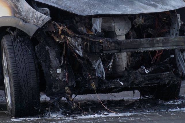 Chwile grozy na Lipowej. Auto stanęło w płomieniach! [FOTO] - Zdjęcie główne