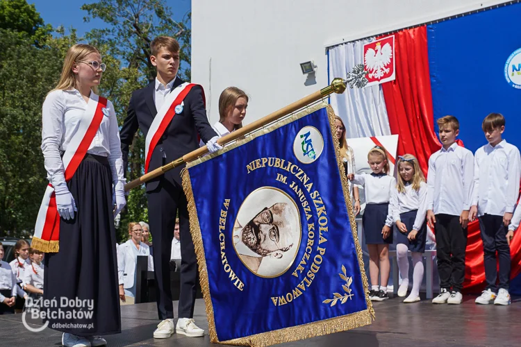 Niepublicznej Szkole Podstawowej w Bełchatowie nadano imię. Tak wyglądała uroczystość [FOTO] - Zdjęcie główne