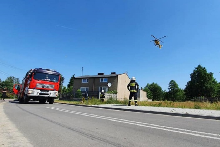 Śmigłowiec LPR lądował w Zelowie. Ratownicy reanimowali 65-latka  - Zdjęcie główne