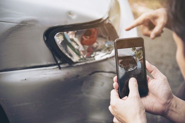 Wypadek samochodowy w Londynie — jak uzyskać odszkodowanie? - Zdjęcie główne