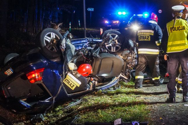 Dramatyczne wieści po wypadku pod Klukami. 22-latek walczy o życie. Potrzebna krew! - Zdjęcie główne