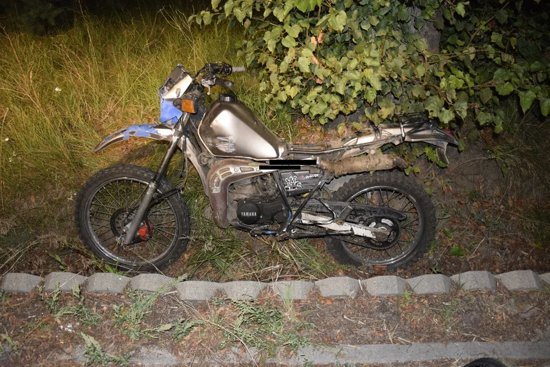 Śmiertelny wypadek na drodze w Chabielicach. Zginął młody motocyklista [FOTO] - Zdjęcie główne