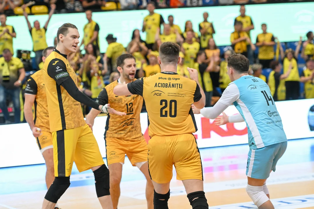 PlusLiga: PGE GiEK Skra zadała pierwszą porażkę wiceliderowi - Zdjęcie główne