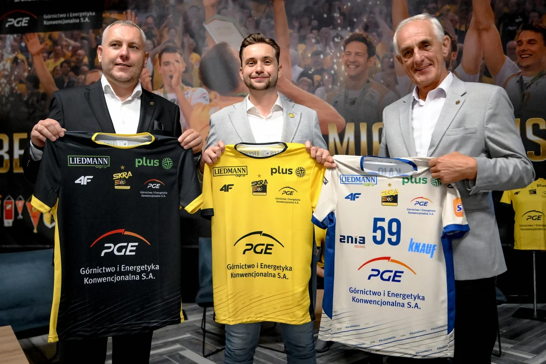 PGE GiEK Skra Bełchatów gotowa na start nowego sezonu! Żółto-Czarni zaprezentowali się kibicom - Zdjęcie główne