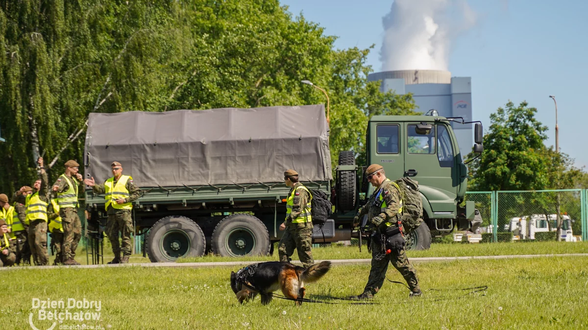 Służby i wojsko na terenie kopalni i elektrowni Bełchatów. Co tam się działo? [FOTO]