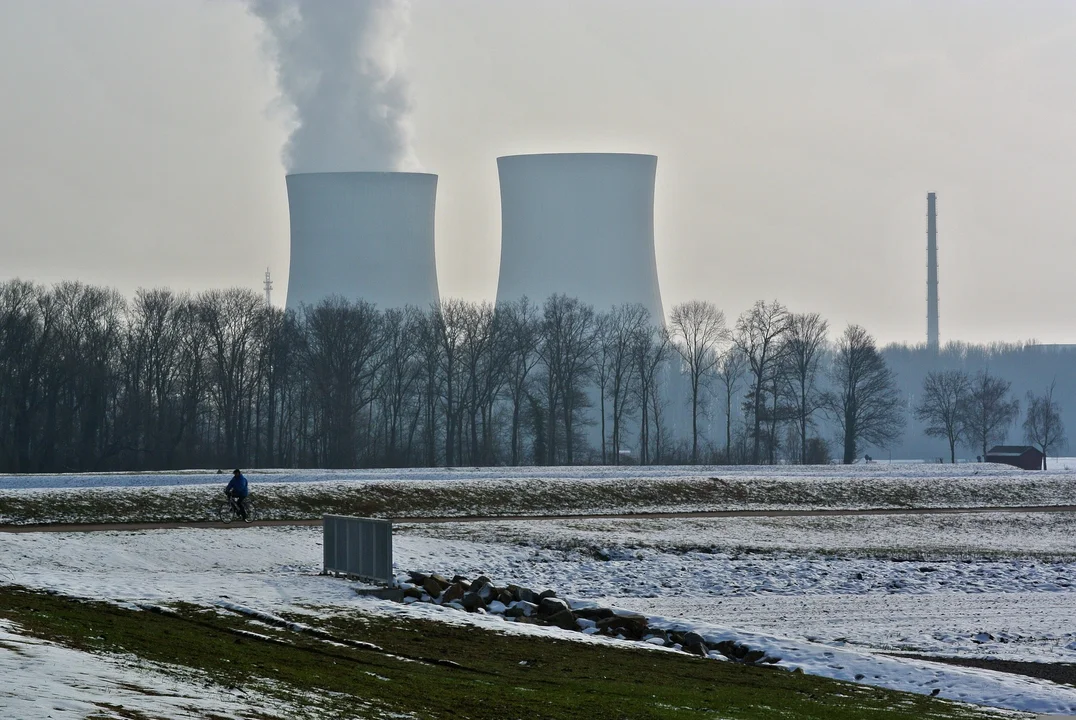 Zagrożenie radiacyjne dla Polski? Jodek potasu trafia do szkół i straży pożarnych - Zdjęcie główne