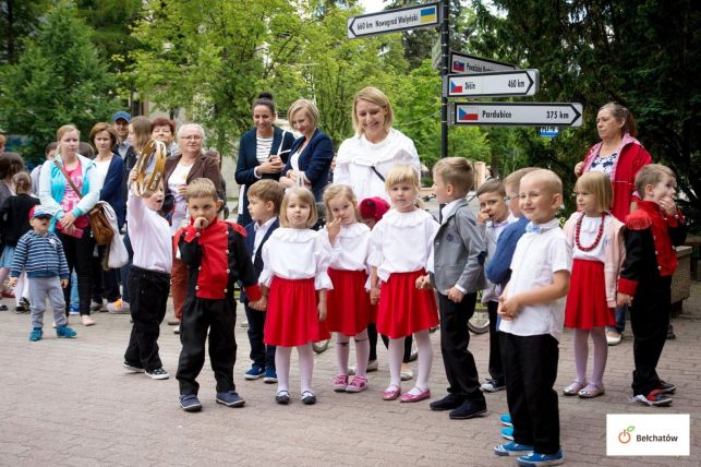 Studenckie świętowanie - Zdjęcie główne