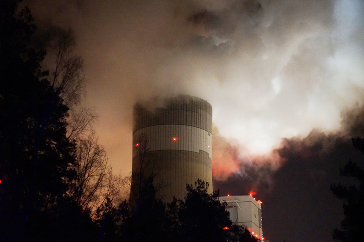 Poważna awaria! Stanęło 10 bloków Elektrowni Bełchatów. Szeroki strumień prądu z zagranicy - Zdjęcie główne