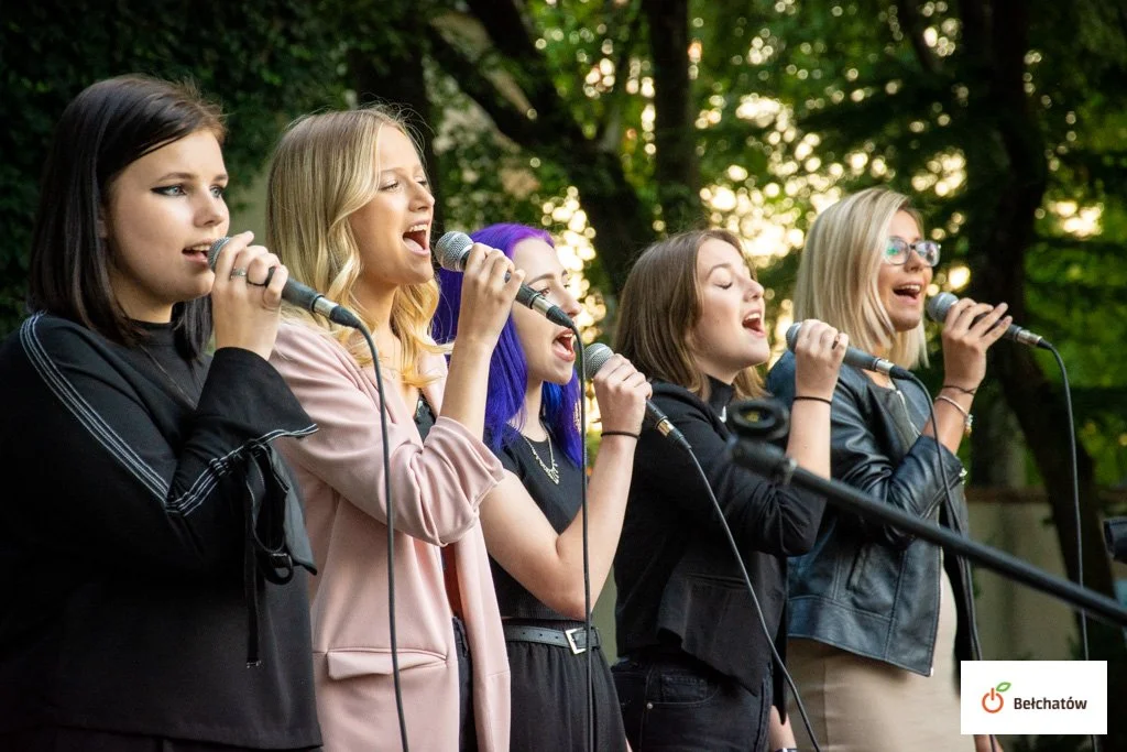 Młodzi muzycy wystąpili dla bełchatowskiej publiczności. Tak wyglądał "Letni koncert ze stypendystami" [FOTO]  - Zdjęcie główne