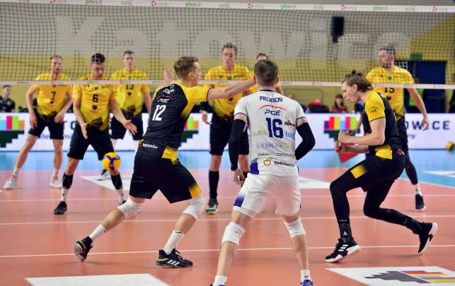 PGE Skra gromi w Katowicach - Zdjęcie główne