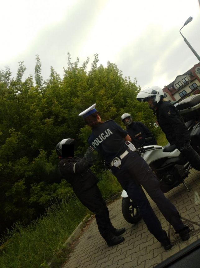 Bełchatowska policja wzięła pod lupę motocyklistów. Jakie są efekty weekend-owej akcji? [FOTO] - Zdjęcie główne