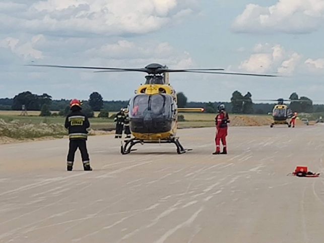 Katastrofa na DK1, ponad 30 osób rannych. Zderzyły się autobus i dwie ciężarówki [FOTO] - Zdjęcie główne