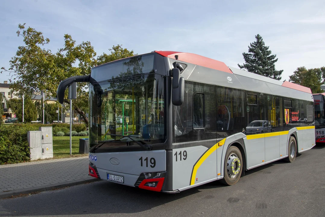 Autobus dowiezie mieszkańców na pociąg i z powrotem. Sprawdź rozkład nowej linii - Zdjęcie główne