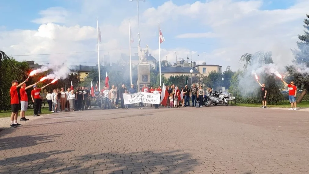 Kibice uczcili pamięć powstańców warszawskich. Zobaczcie nagranie [VIDEO] - Zdjęcie główne