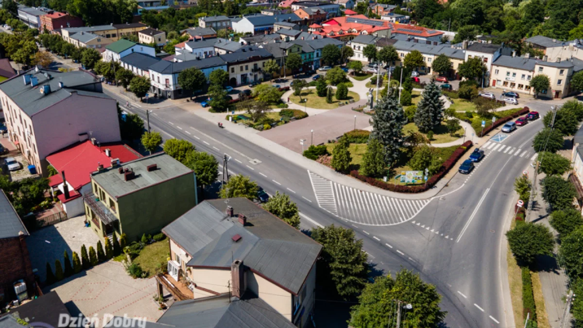 Składowisko odpadów w centrum miasta? Mieszkańcy i radni protestują, burmistrz wyjaśnia - Zdjęcie główne