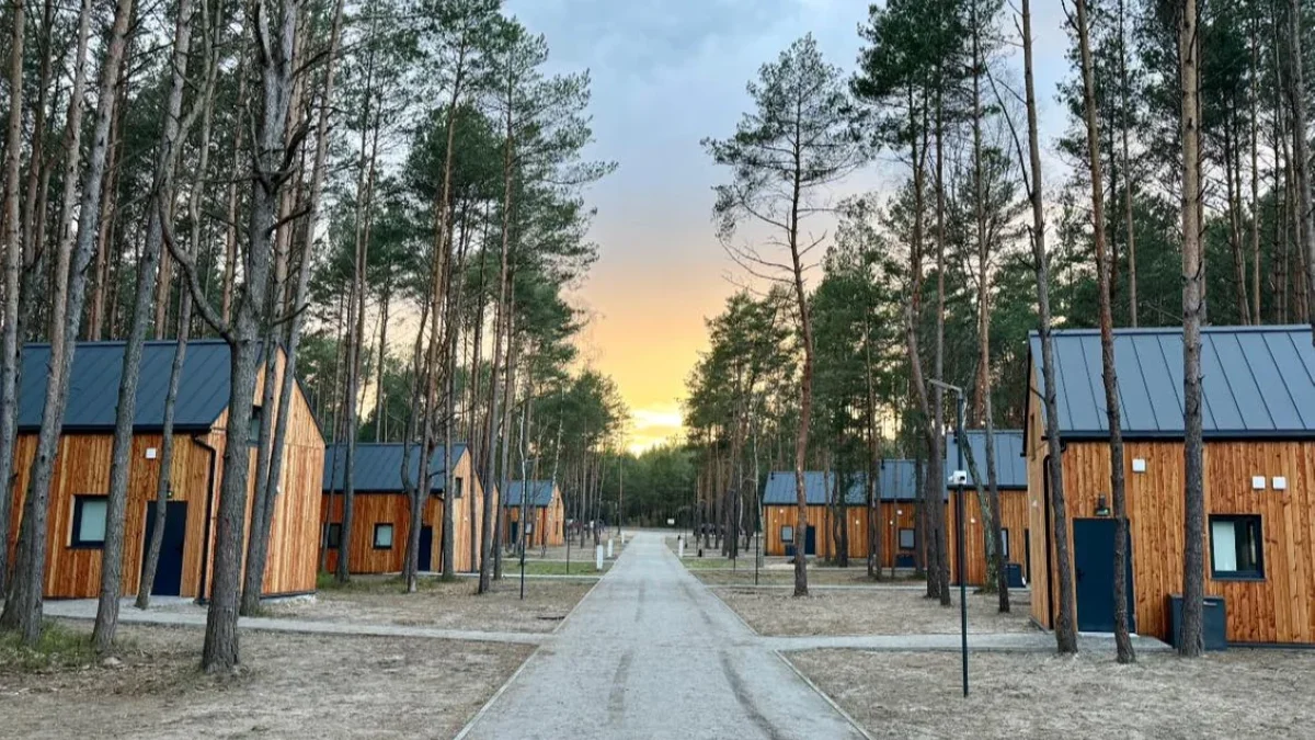 Ośrodek wypoczynkowy pod Zelowem hitem TikToka. Odwiedziła go znana podróżniczka [FOTO] - Zdjęcie główne