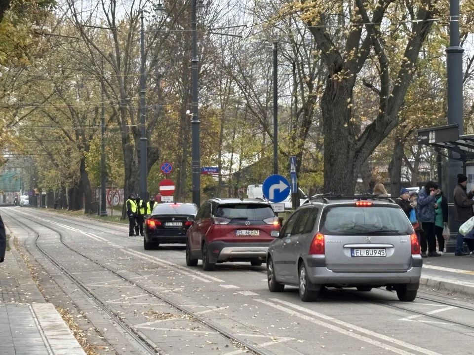 Stary Cmentarz w Łodzi podczas Wszystkich Świętych 2024