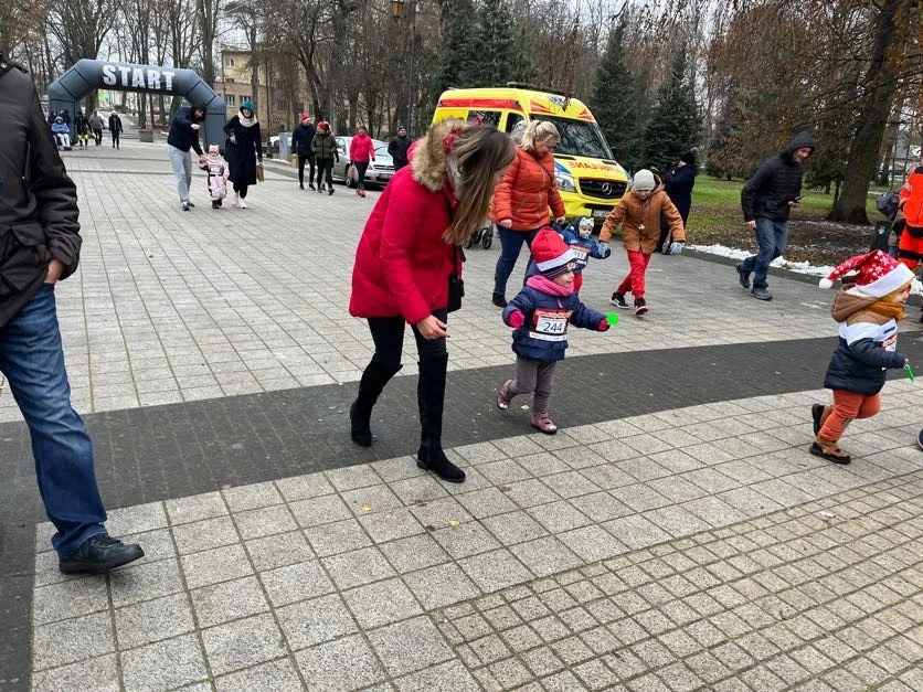 Bieg Mikołajkowy w Zgierzu.