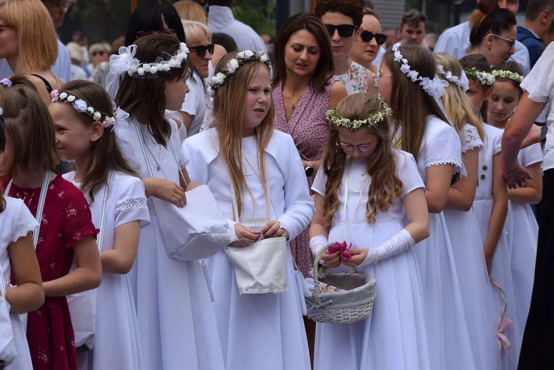 procesja Bożego Ciała w parafii Matki Bożej Dobrej Rady w Zgierzu