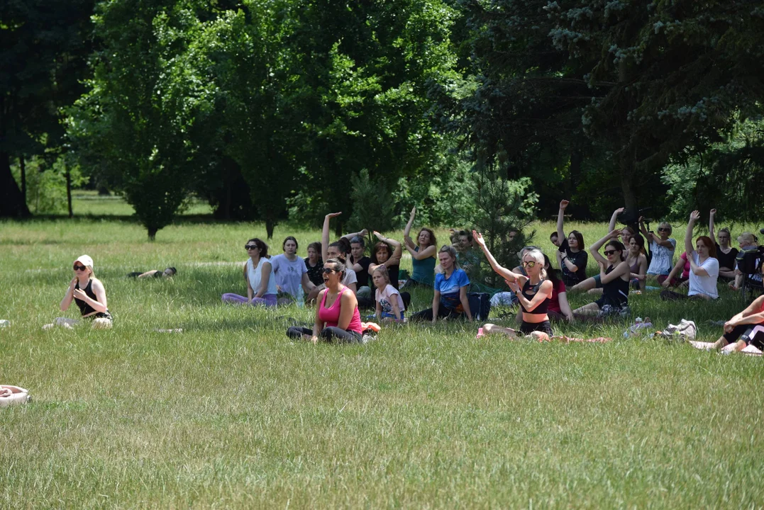 Joga w Parku Poniatowskiego