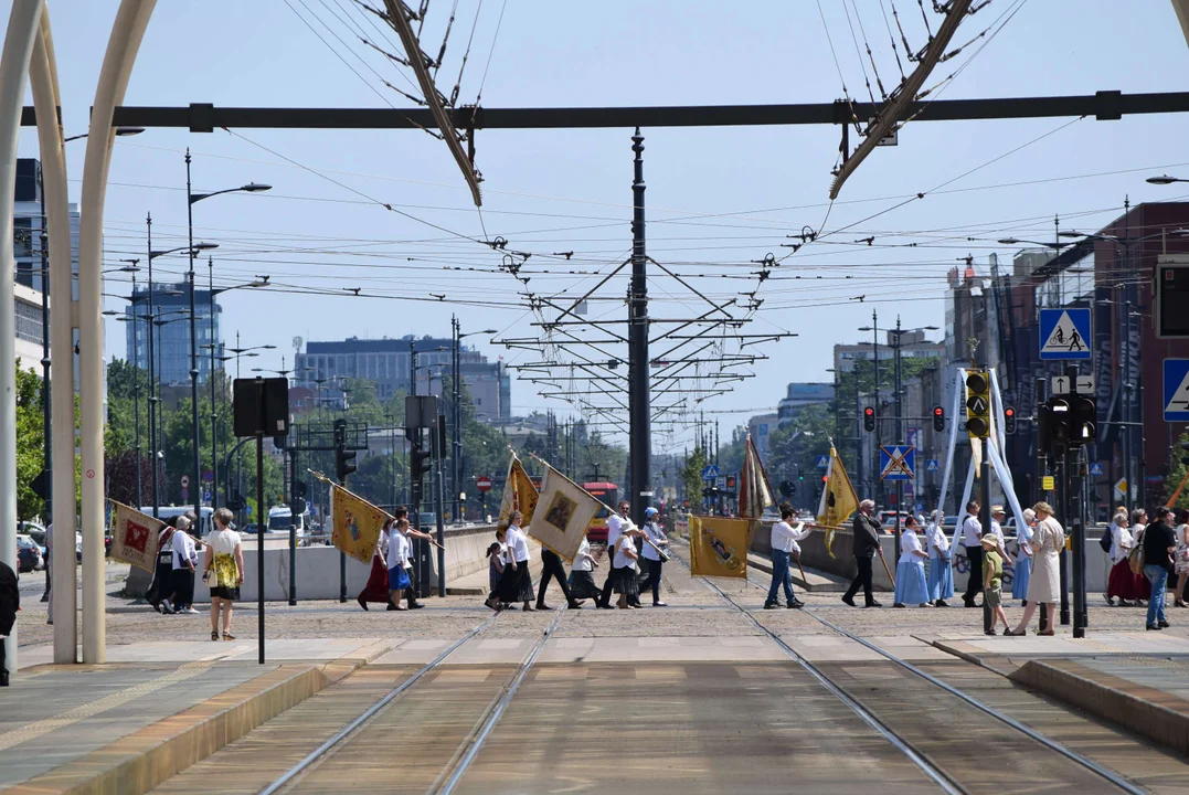 Procesje Bożego Ciała przeszły ulicami Łodzi